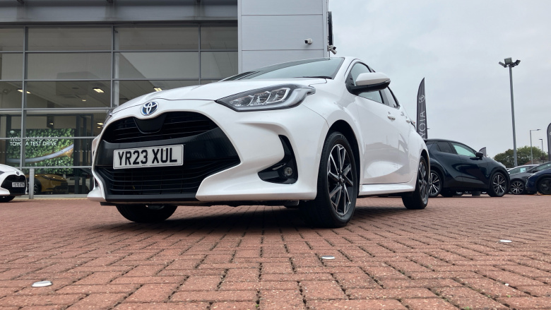 Toyota Yaris 1.5 Hybrid Design 5dr CVT Hybrid Hatchback